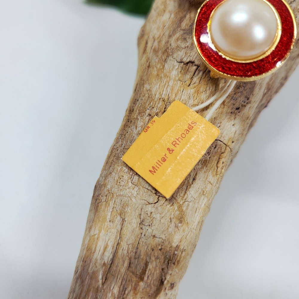 Richelieu Stardust Red Enamel Faux Pearl Button Earrings‎ Clip On Orig Tags - Picture 4 of 8